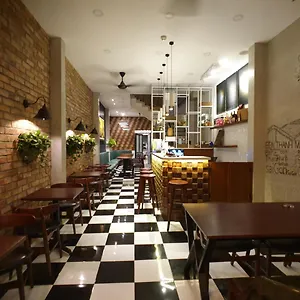Beauty House 2*, Ho Chi Minh City Vietnam
